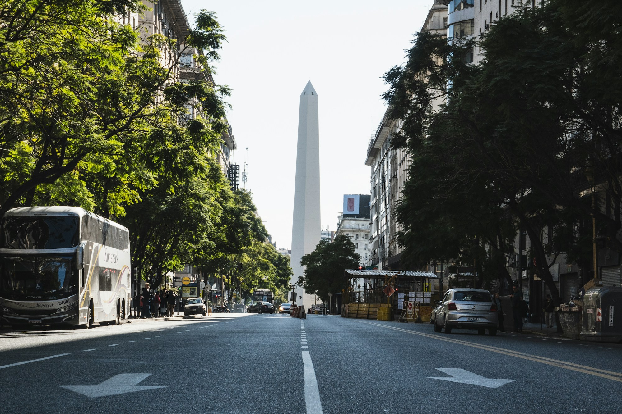 Obelisco y arboleda de Buenos Aires
